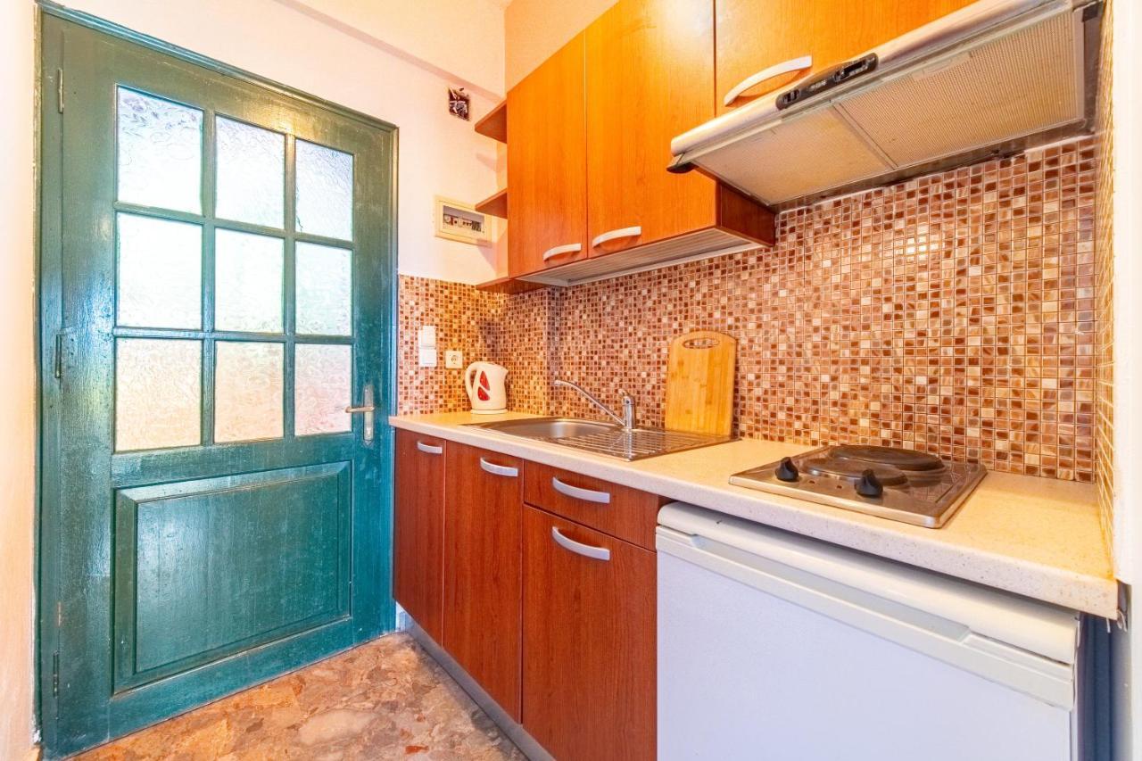 Arianna Studio Ground Floor 4 باليوكاستريتسا المظهر الخارجي الصورة